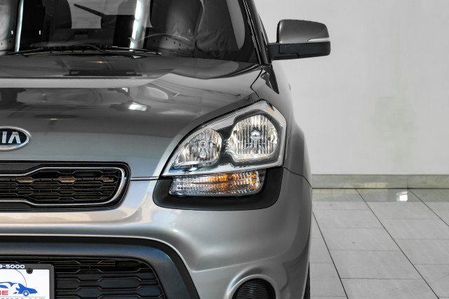 Used 2013 Kia Soul + image 42