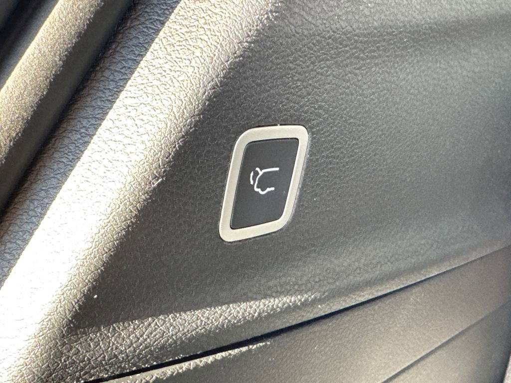 New 2026 Chrysler Pacifica Select FWD image 10