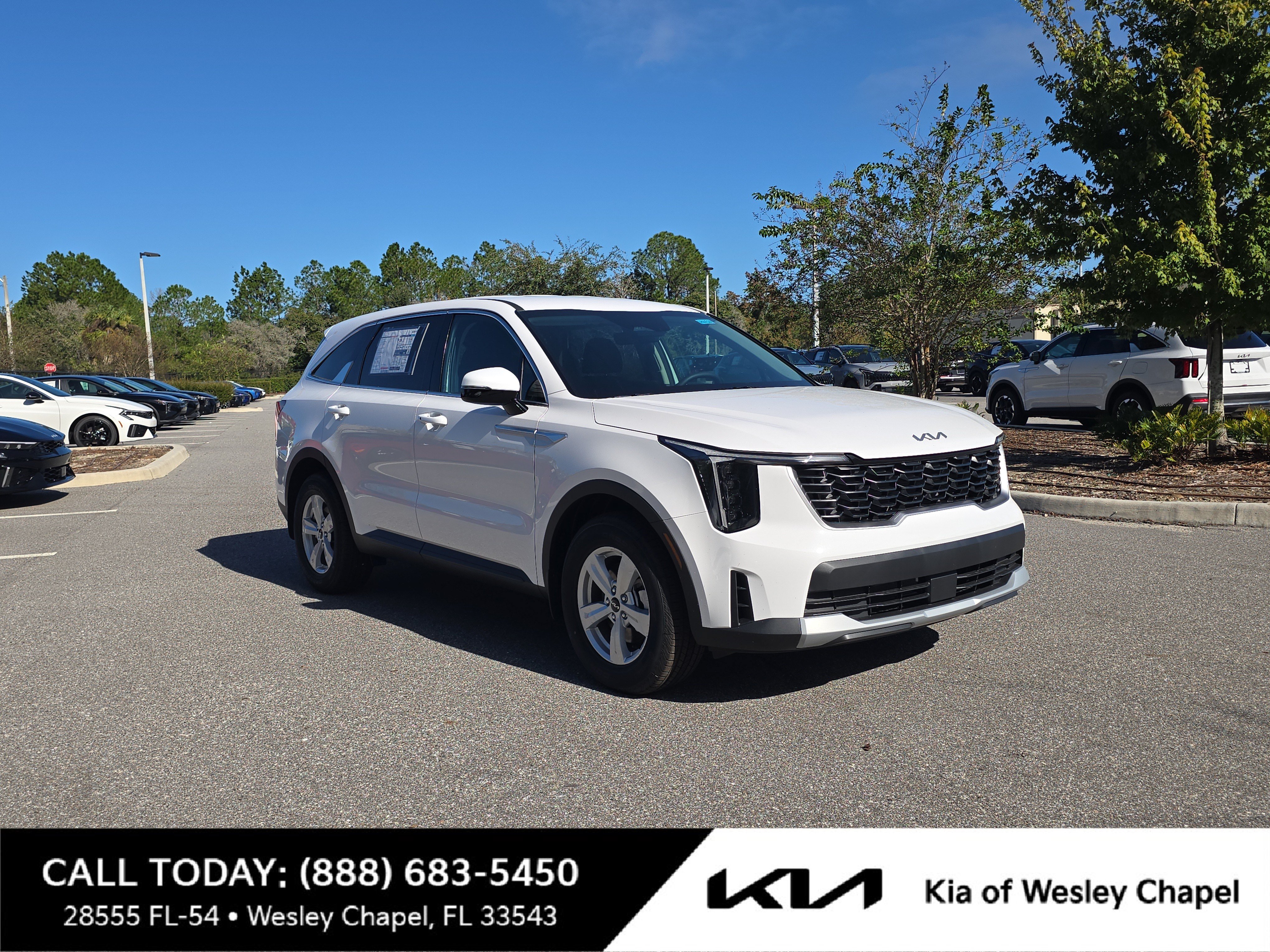 New 2026 Kia Sorento LX FWD image 1