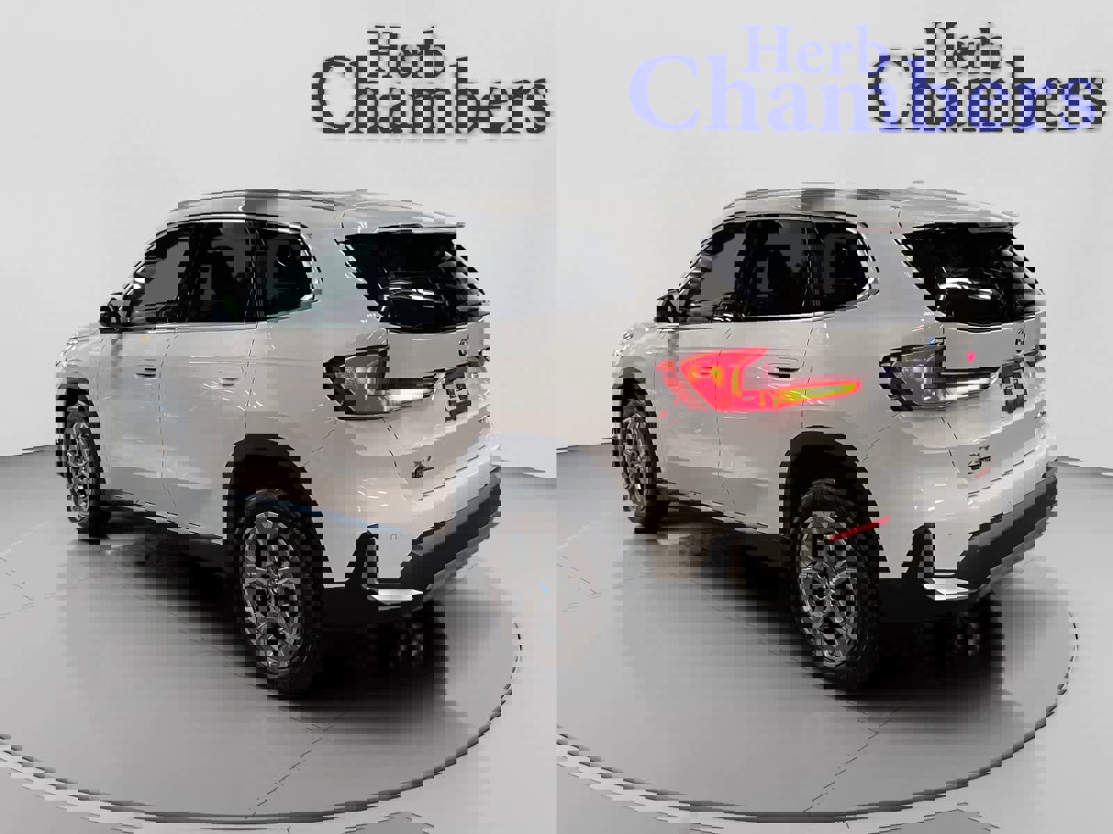 Used 2023 BMW X1 xDrive28i image 3