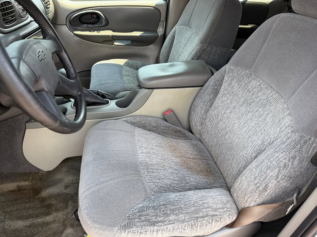 Used 2003 Chevrolet TrailBlazer LS w/ Preferred Equipment Group AWD/4WD image 10