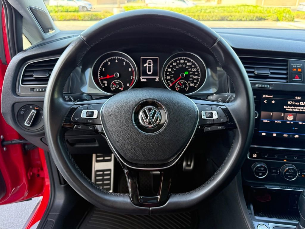 Used 2018 Volkswagen Golf Alltrack SEL image 18