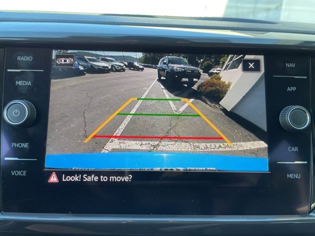 Used 2022 Volkswagen Taos SEL image 17