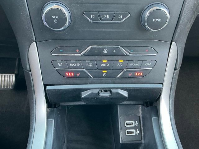 Used 2020 Ford Edge SEL FWD image 26