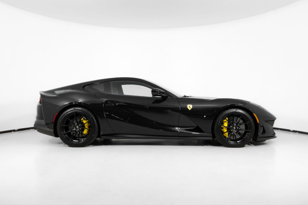 Used 2020 Ferrari 812 Superfast image 11