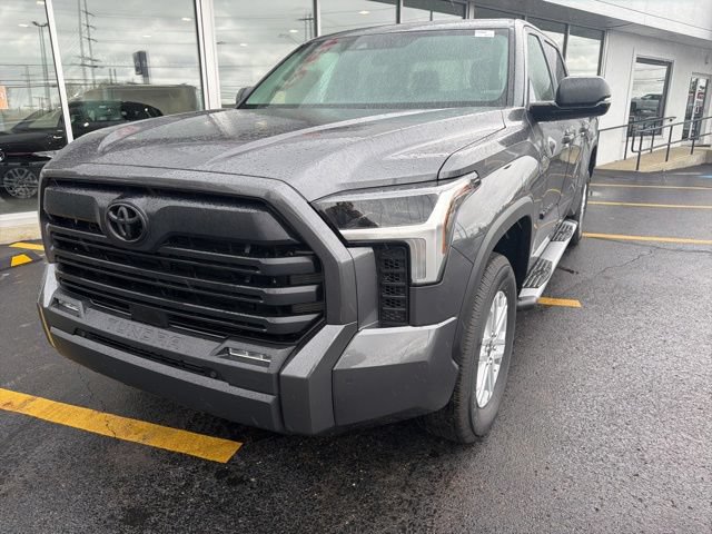 New 2024 Toyota Tundra SR5 w/ SR5 Convenience Package AWD/4WD image 9