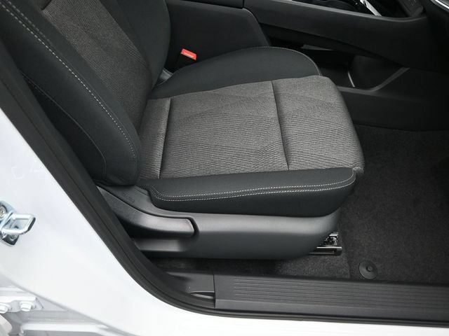 Used 2026 Nissan Rogue SV AWD/4WD image 33