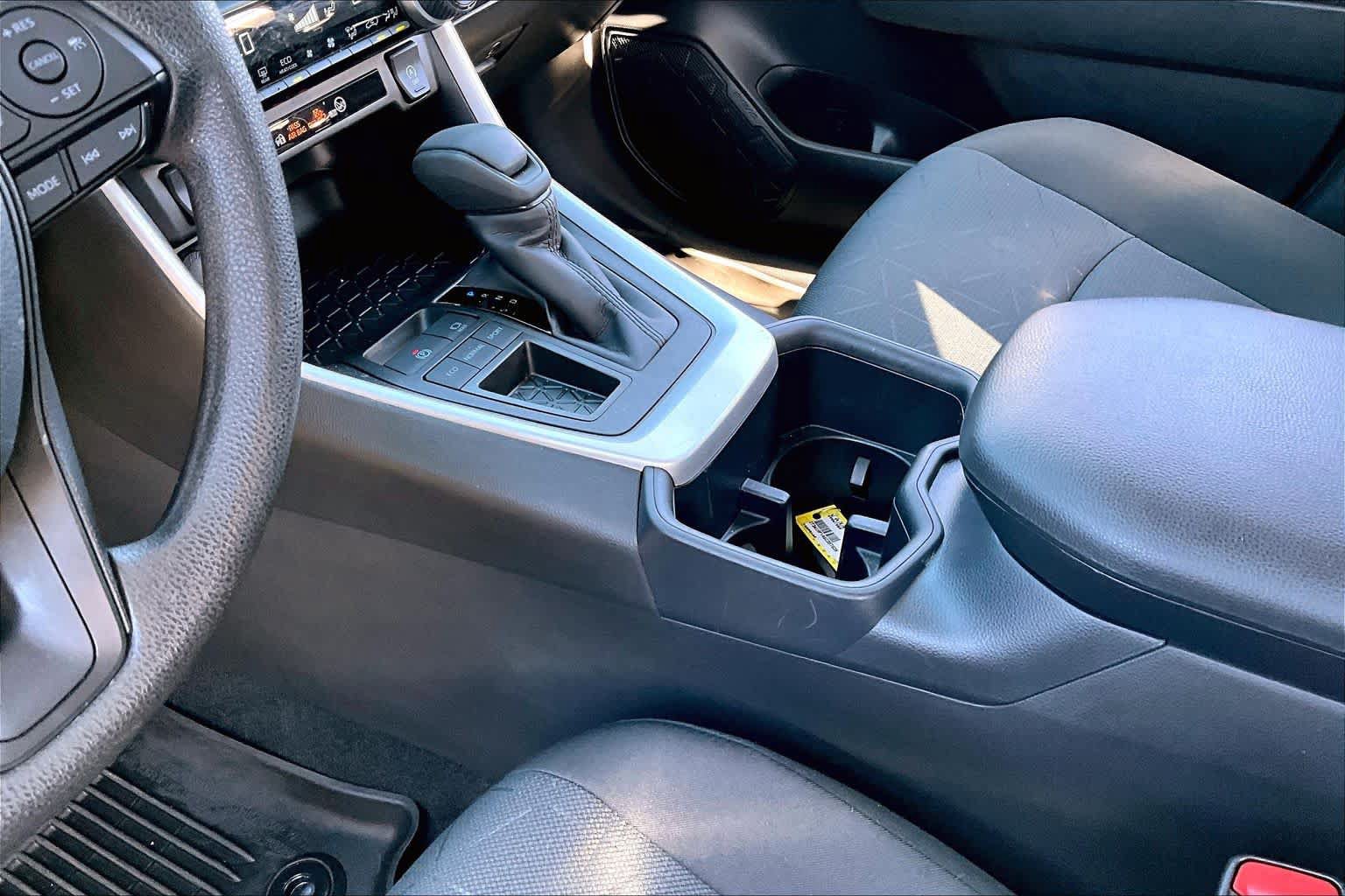 Certified 2025 Toyota RAV4 XLE w/ Convenience Package FWD image 16