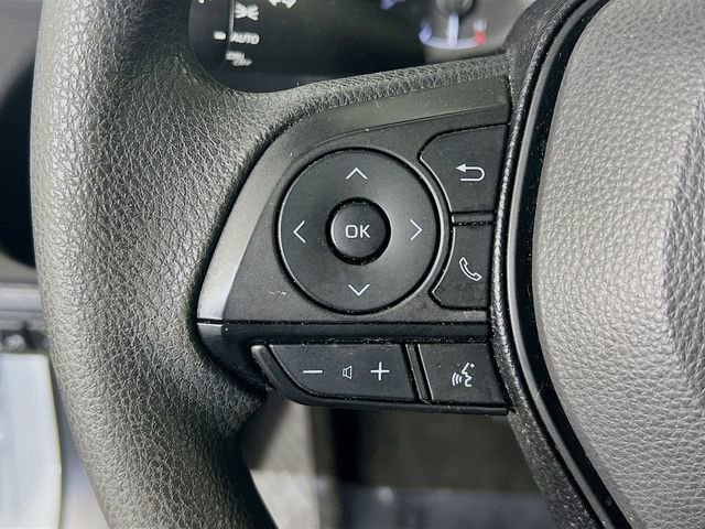 Used 2020 Toyota Corolla LE FWD image 17
