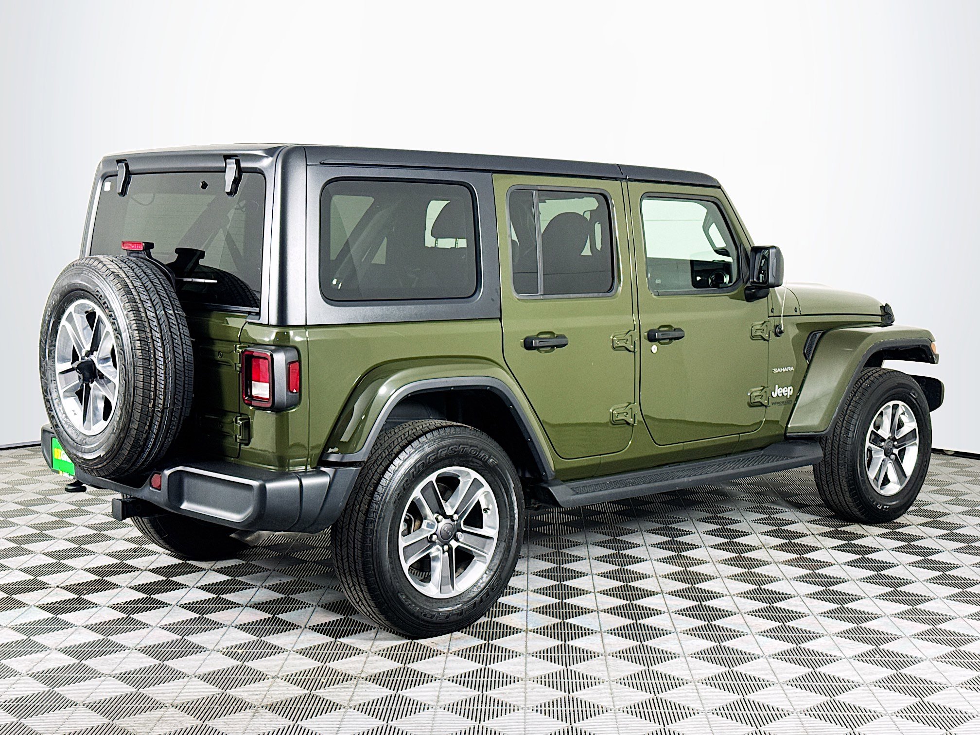 Used 2021 Jeep Wrangler Unlimited Sahara image 10