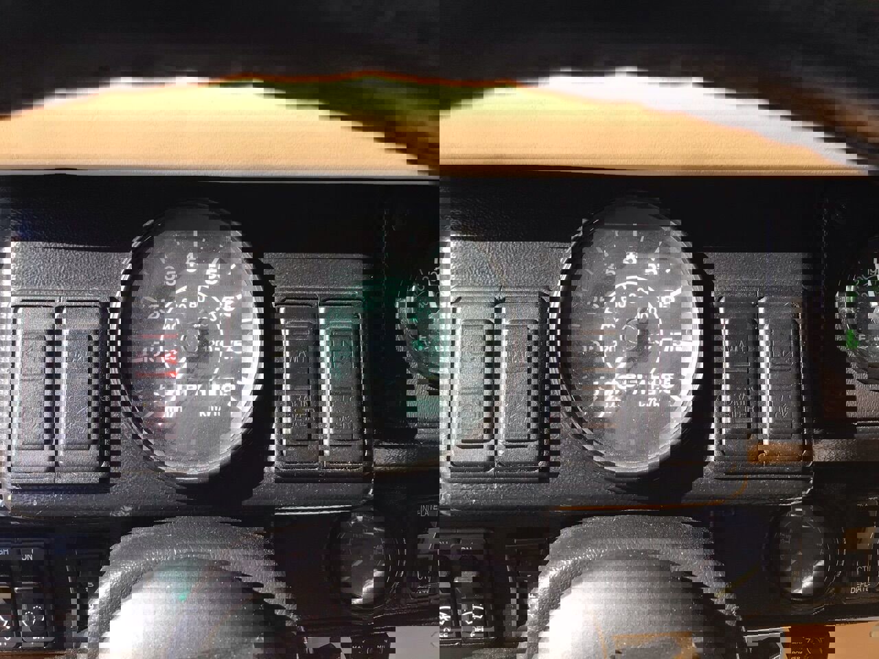 Used 1993 HUMMER H1 4-Door Hard Top image 30