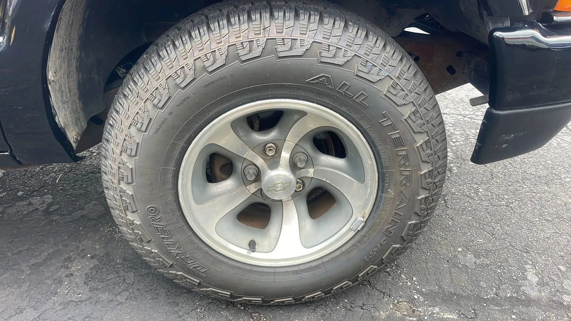 Used 2003 Chevrolet Blazer LS w/ Preferred Equipment Group image 16