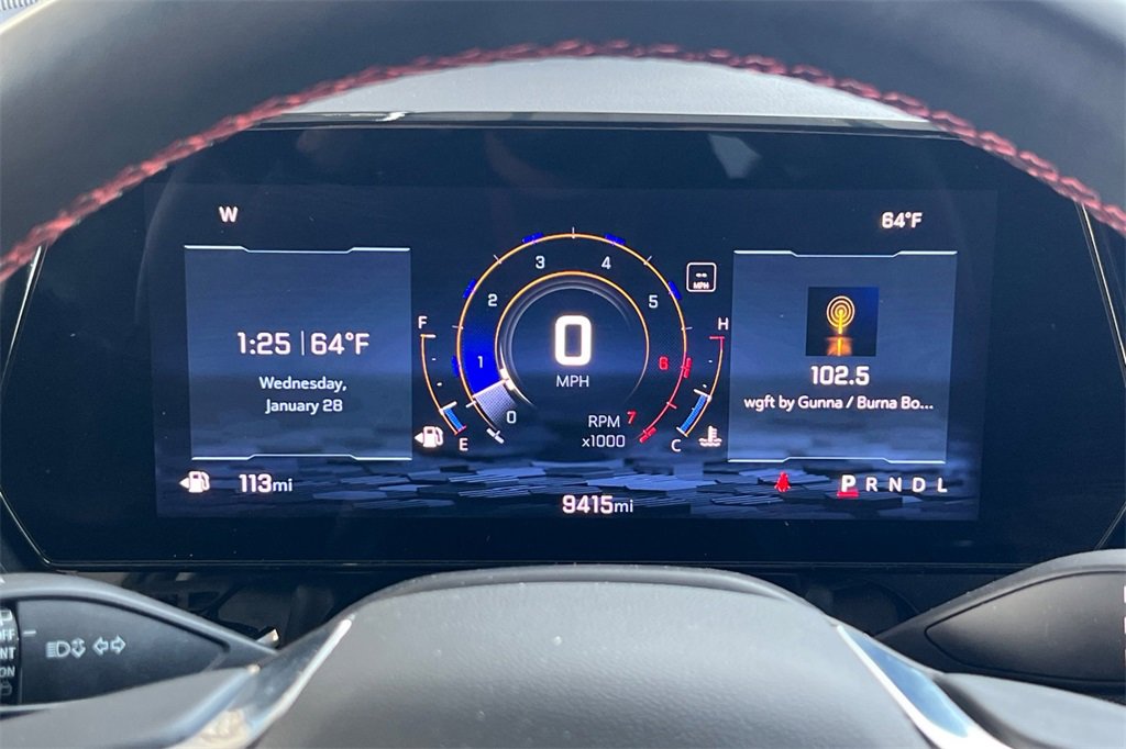 Used 2025 Chevrolet Suburban RST image 37