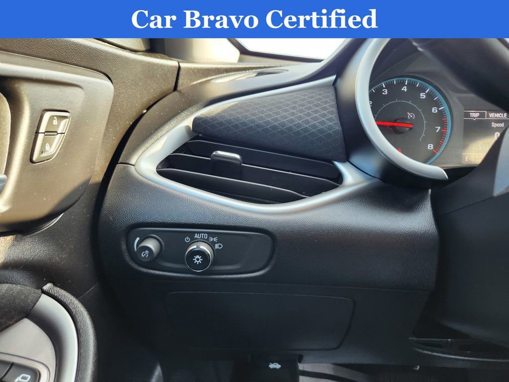 Used 2023 Chevrolet Malibu LT image 22