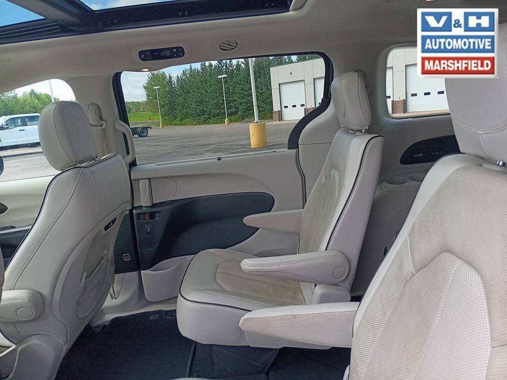 Used 2021 Chrysler Pacifica Limited w/ Premium & Safety Sphere Group AWD/4WD image 22
