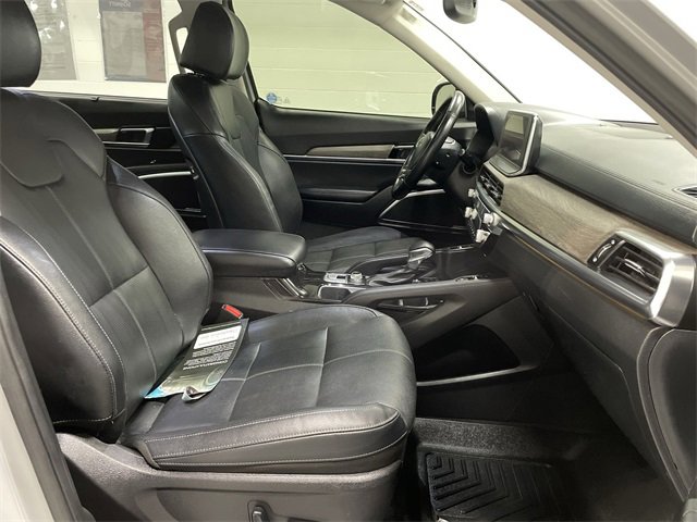 Used 2022 Kia Telluride SX w/ Nightfall Edition Package image 20