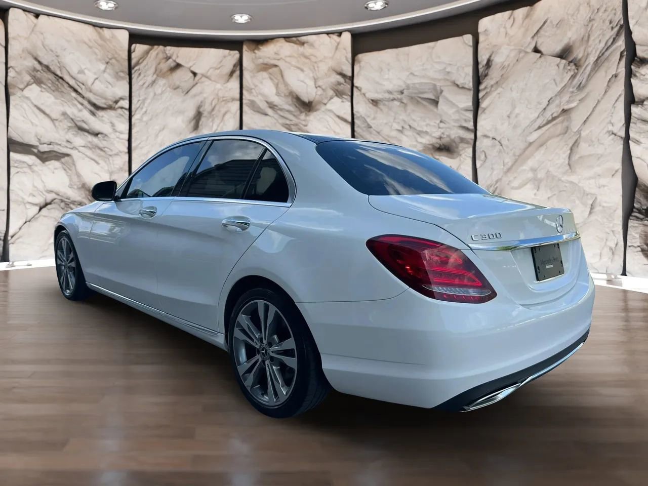 Used 2018 Mercedes-Benz C 300 Sedan w/ Premium Package image 4