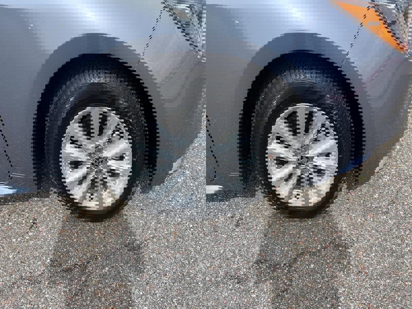 Used 2025 Toyota Corolla LE w/ LE Premium Package FWD image 7