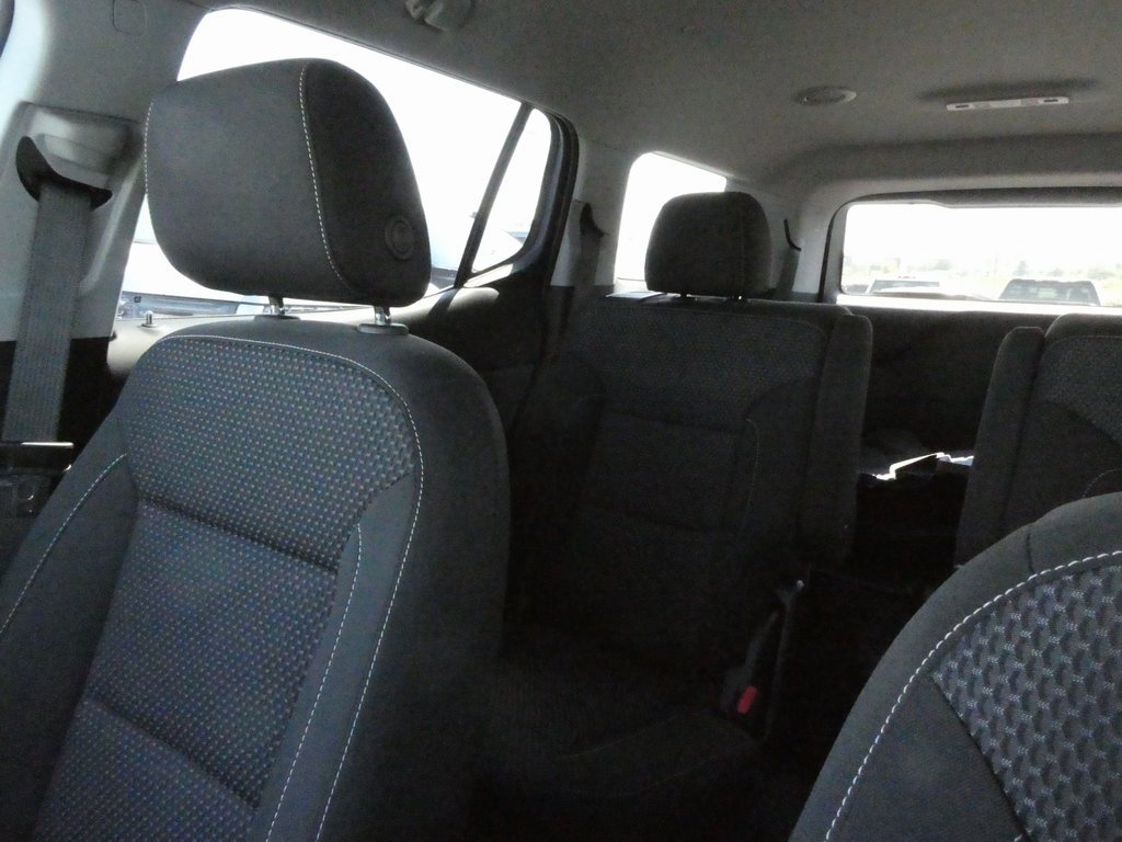 Certified 2023 GMC Acadia SLE w/ Driver Convenience Package image 36