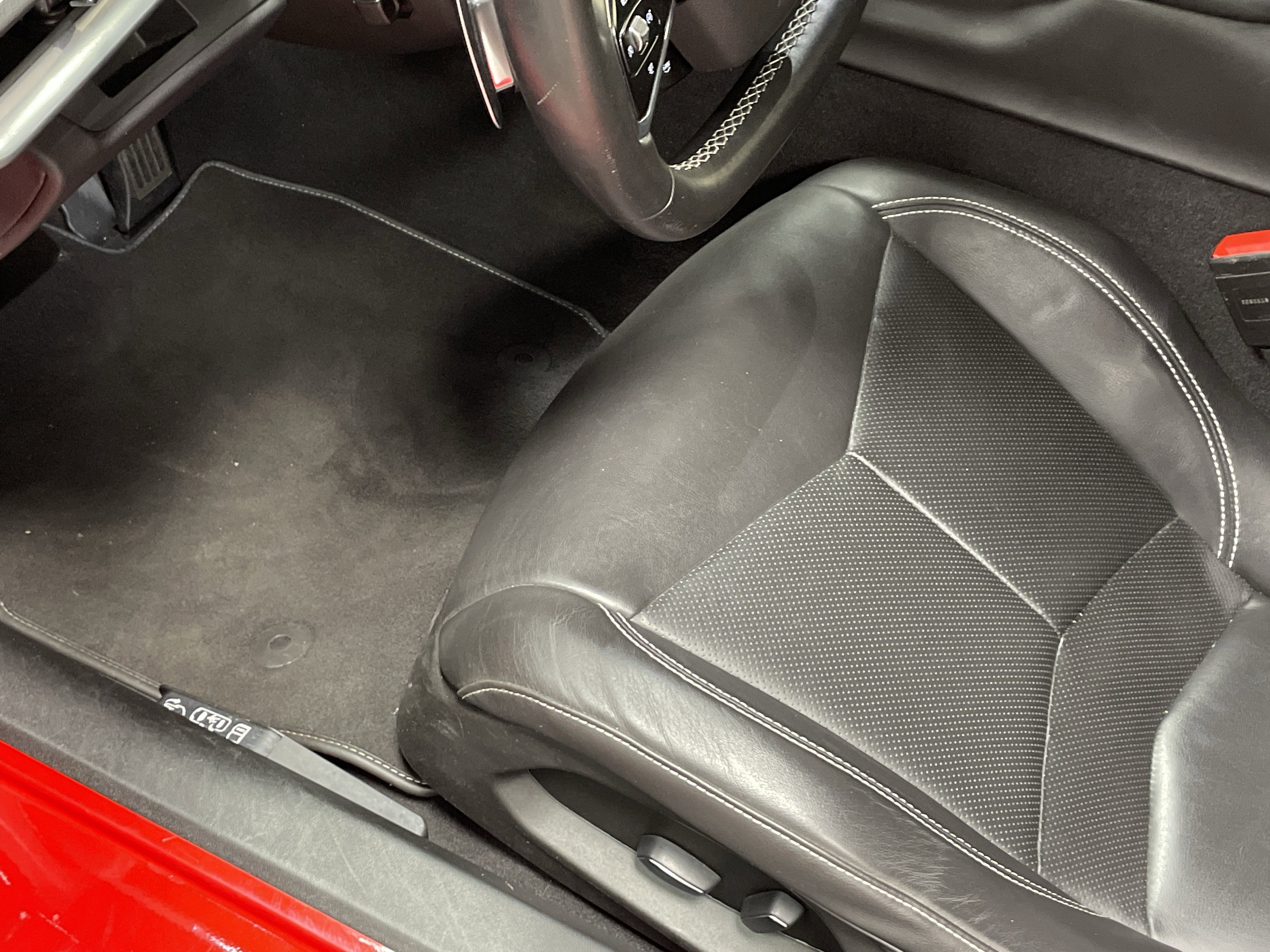 Used 2021 Chevrolet Corvette 1LT image 17