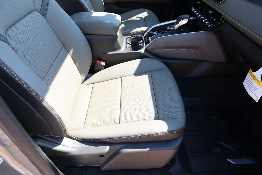 New 2026 Chevrolet Colorado ZR2 w/ Technology Package image 13