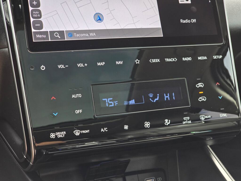 Used 2022 Hyundai Tucson Limited image 32