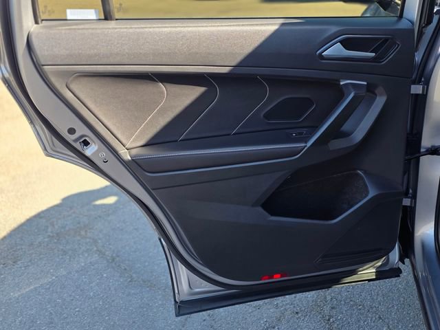 Used 2024 Volkswagen Tiguan Wolfsburg Edition image 23