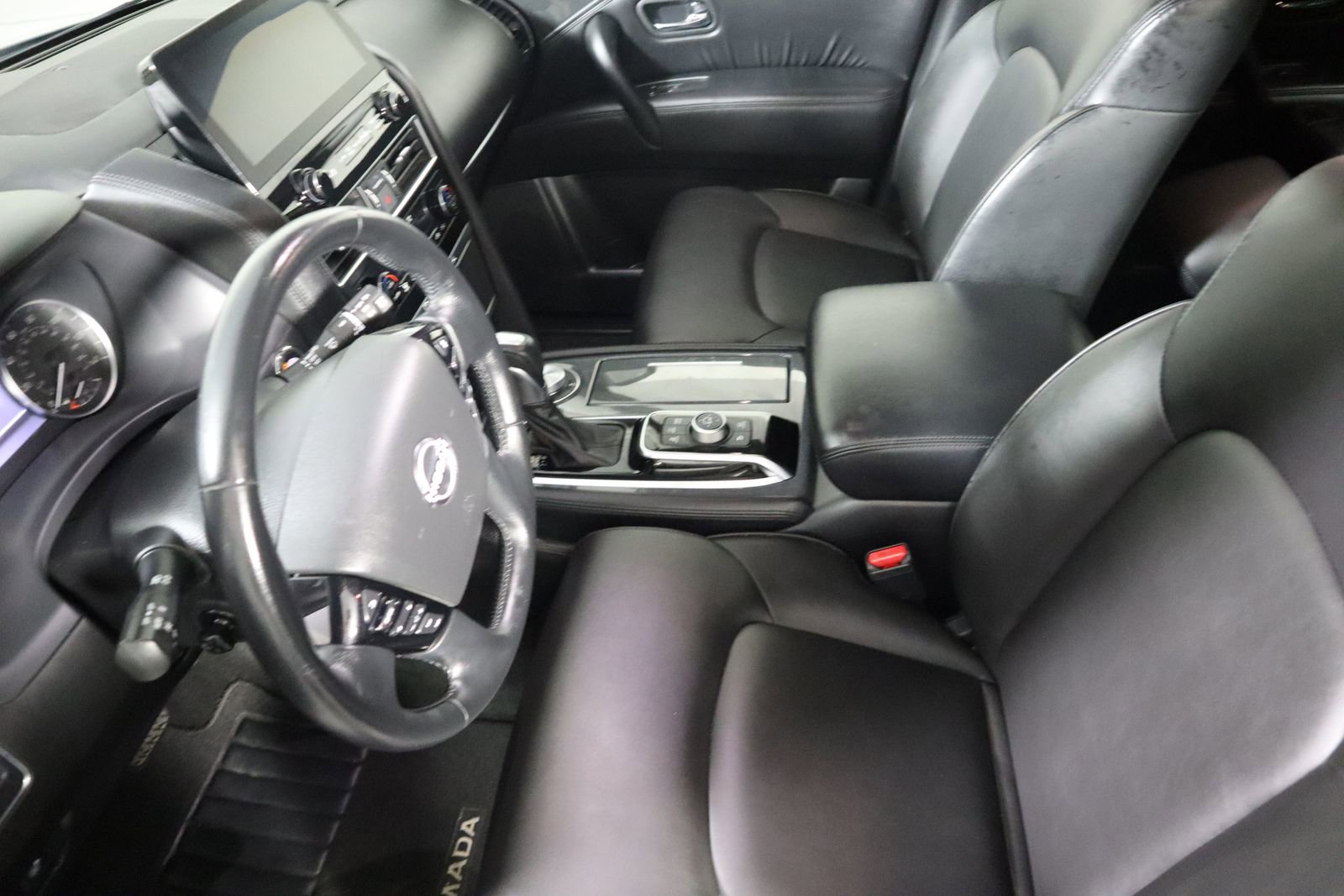 Used 2023 Nissan Armada SV image 21