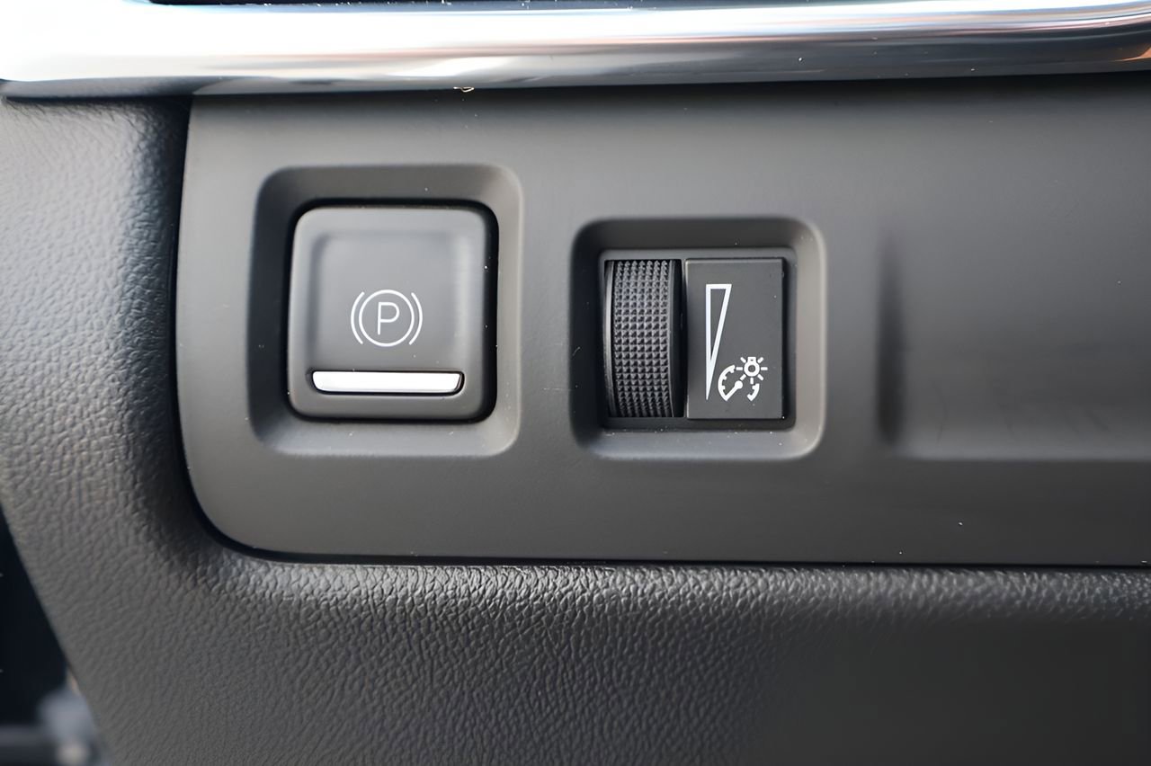 Used 2023 Cadillac XT4 Premium Luxury image 20