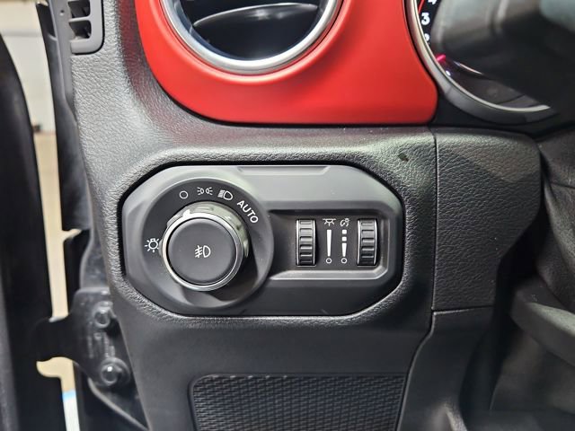 Used 2021 Jeep Wrangler Unlimited Rubicon image 28