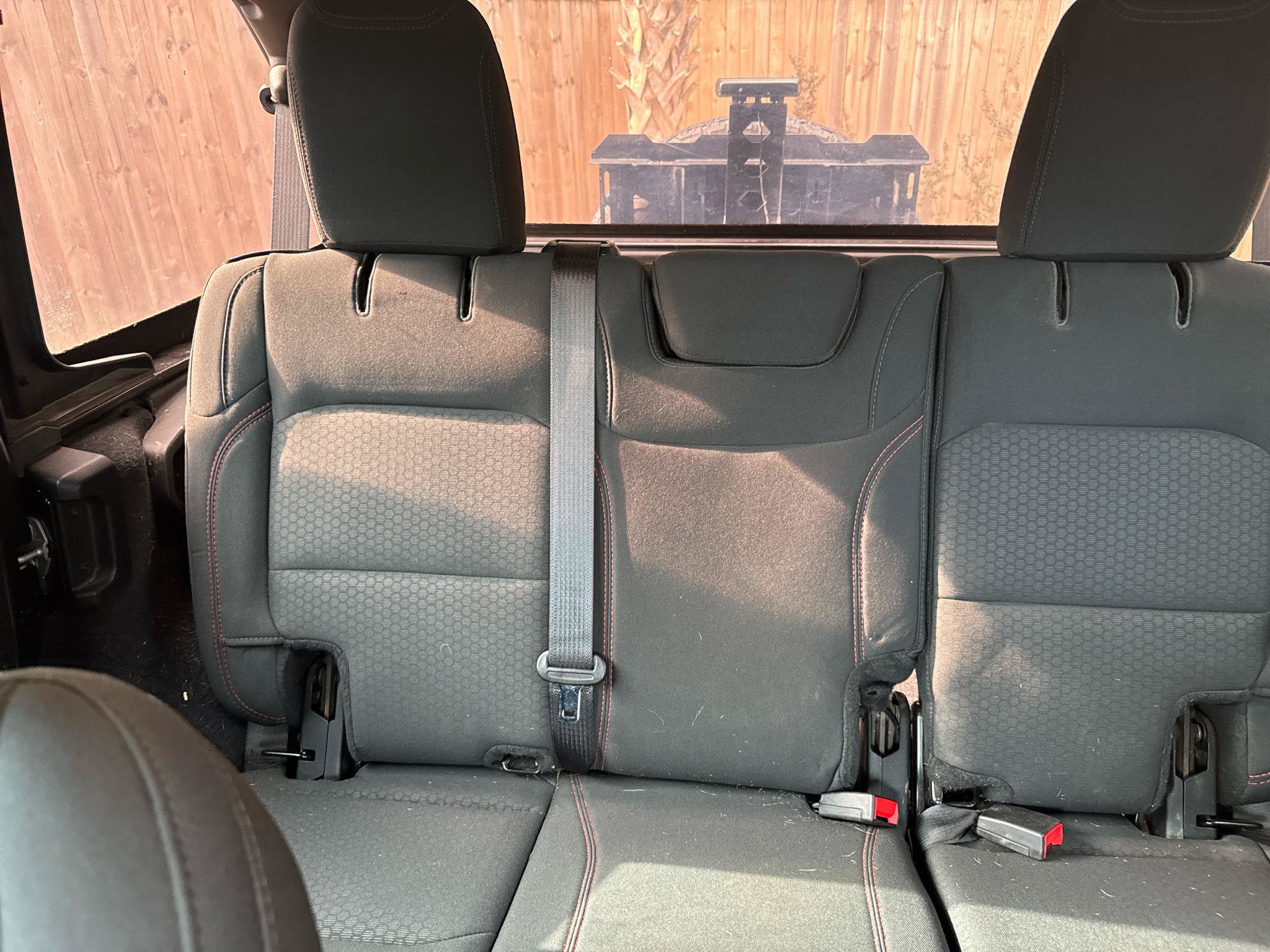 Used 2019 Jeep Wrangler Unlimited Rubicon AWD/4WD image 13