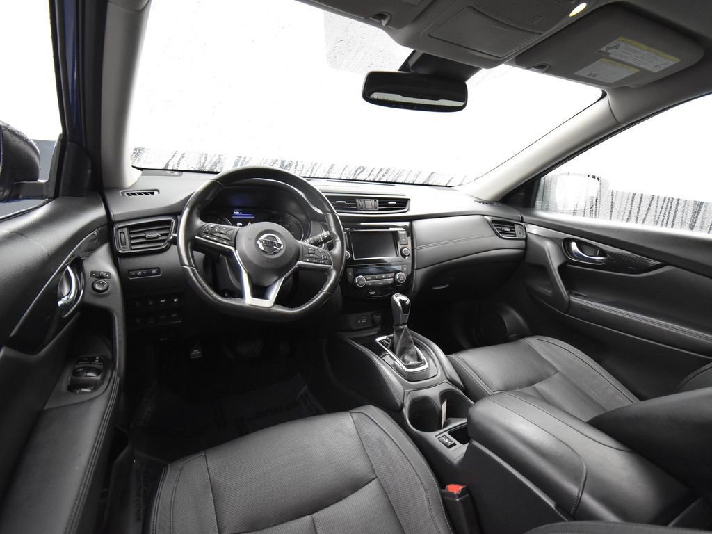 Used 2018 Nissan Rogue SL image 11