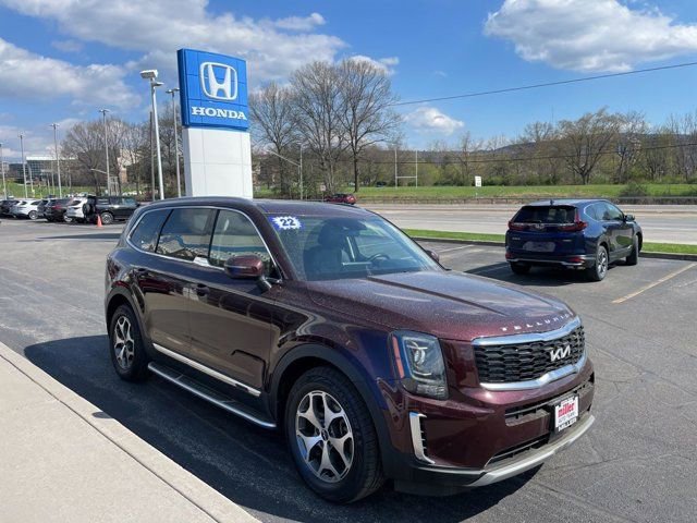 Used 2022 Kia Telluride EX AWD/4WD image 4