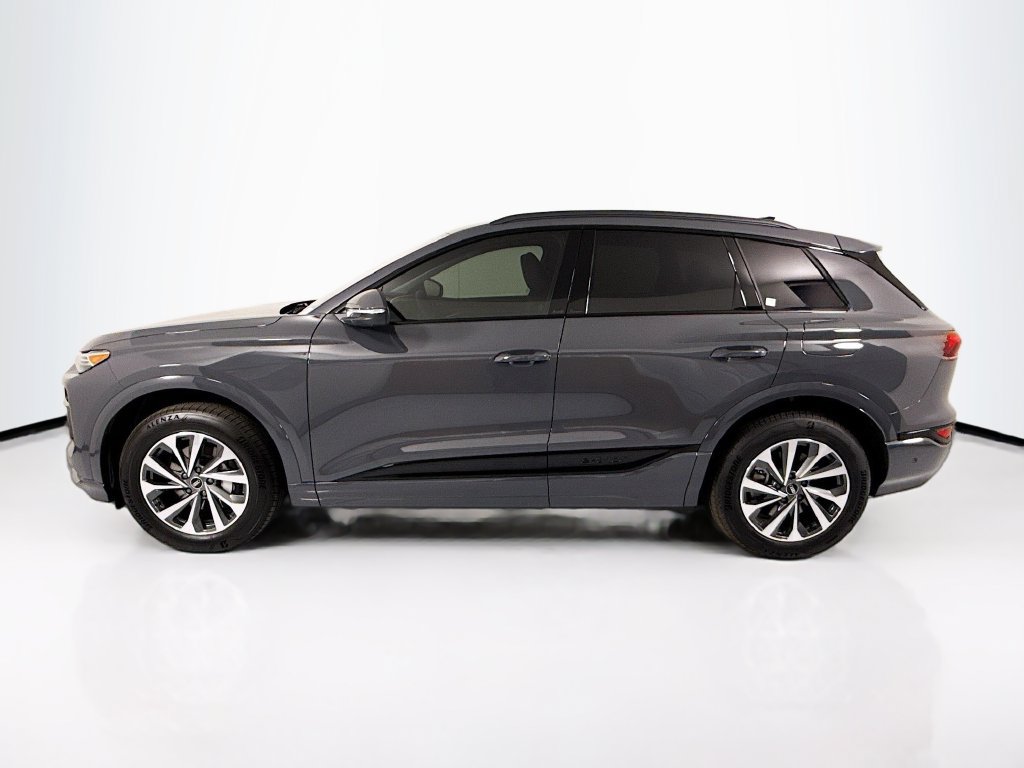 Used 2025 Audi Q6 e-tron Premium Plus AWD/4WD image 9