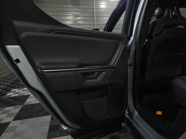 Used 2025 Rivian R1T Adventure image 39