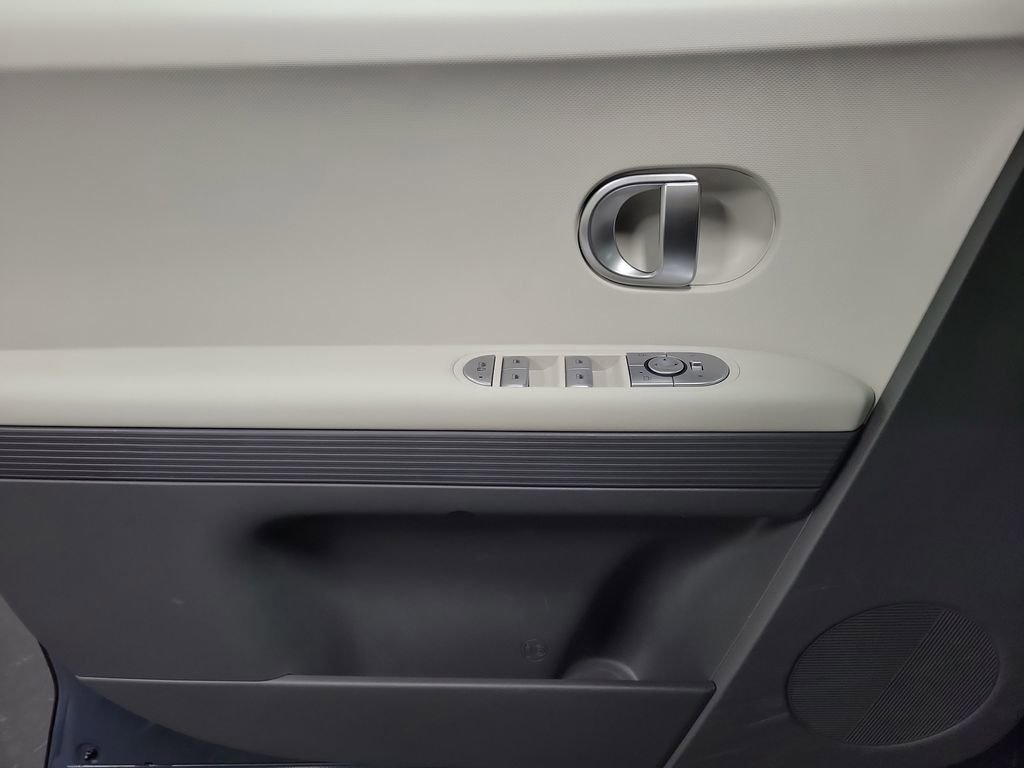 Used 2024 Hyundai Ioniq 5 SEL image 21