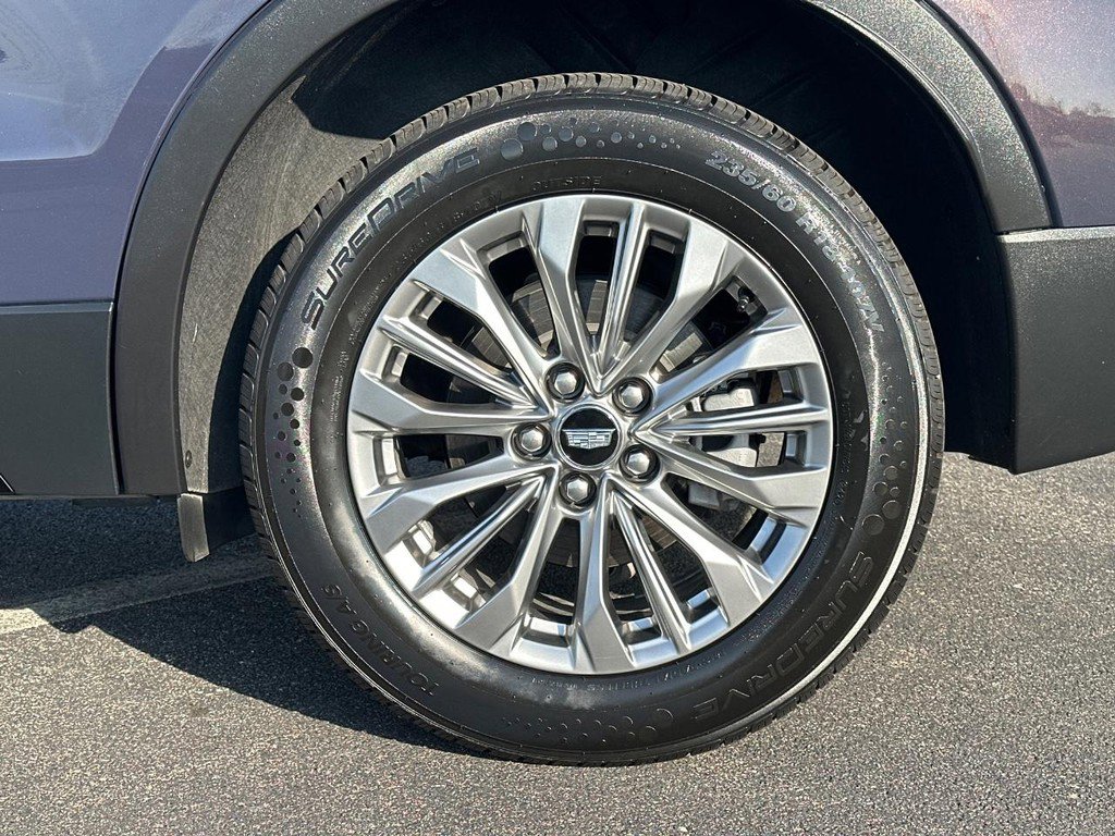Certified 2025 Cadillac XT4 Premium Luxury image 9