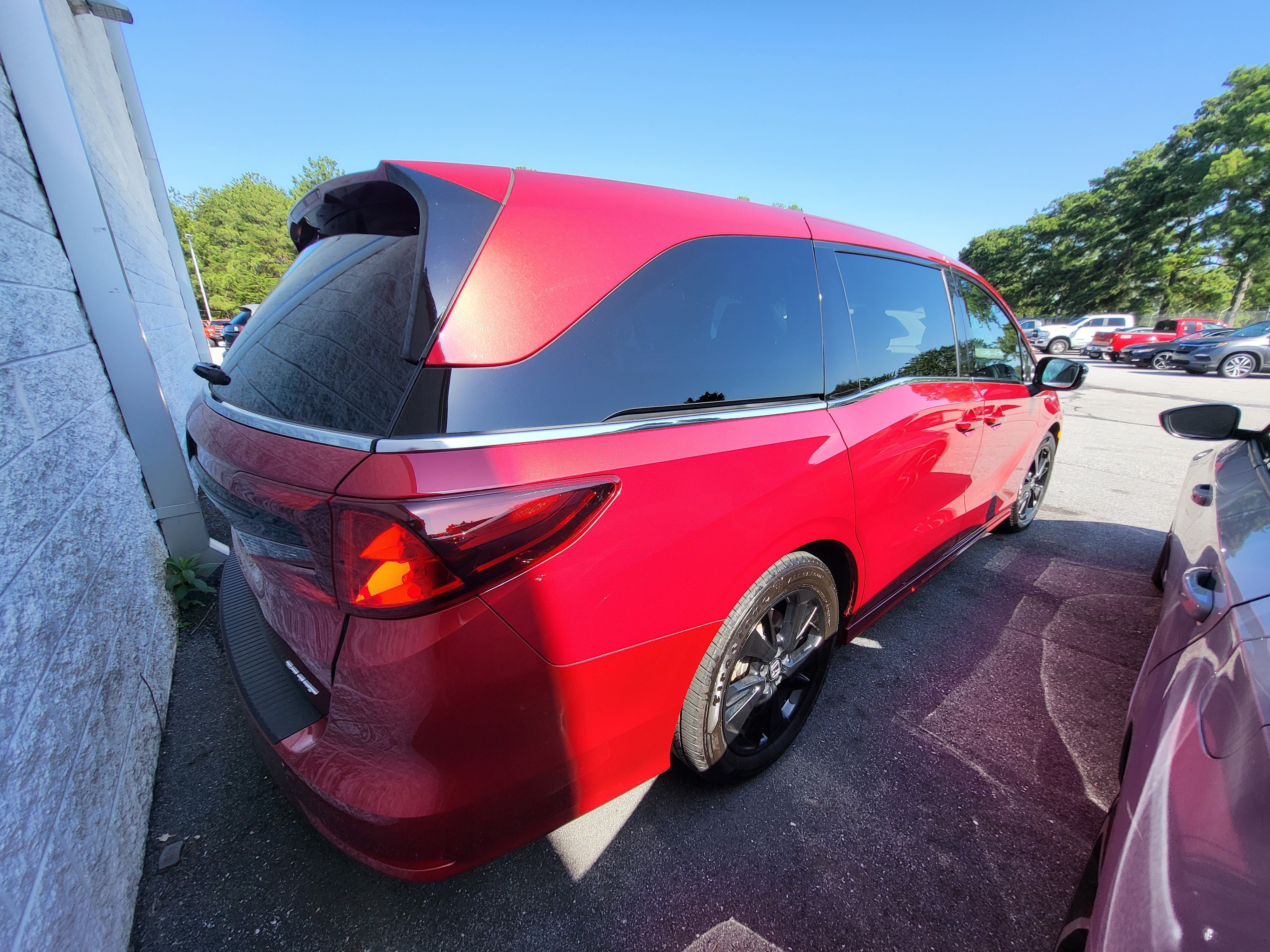 Used 2024 Honda Odyssey Sport image 4