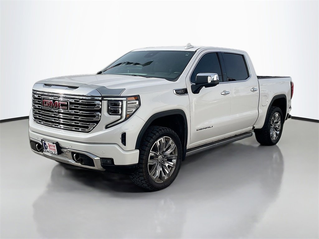 Used 2023 GMC Sierra 1500 Denali w/ Denali Reserve Package image 3