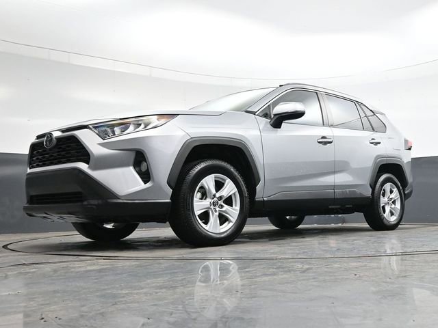 Used 2019 Toyota RAV4 XLE image 31