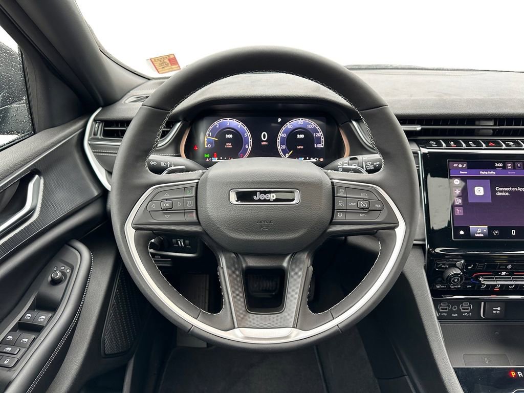 New 2025 Jeep Grand Cherokee L Laredo w/ Luxury Tech Group I image 14