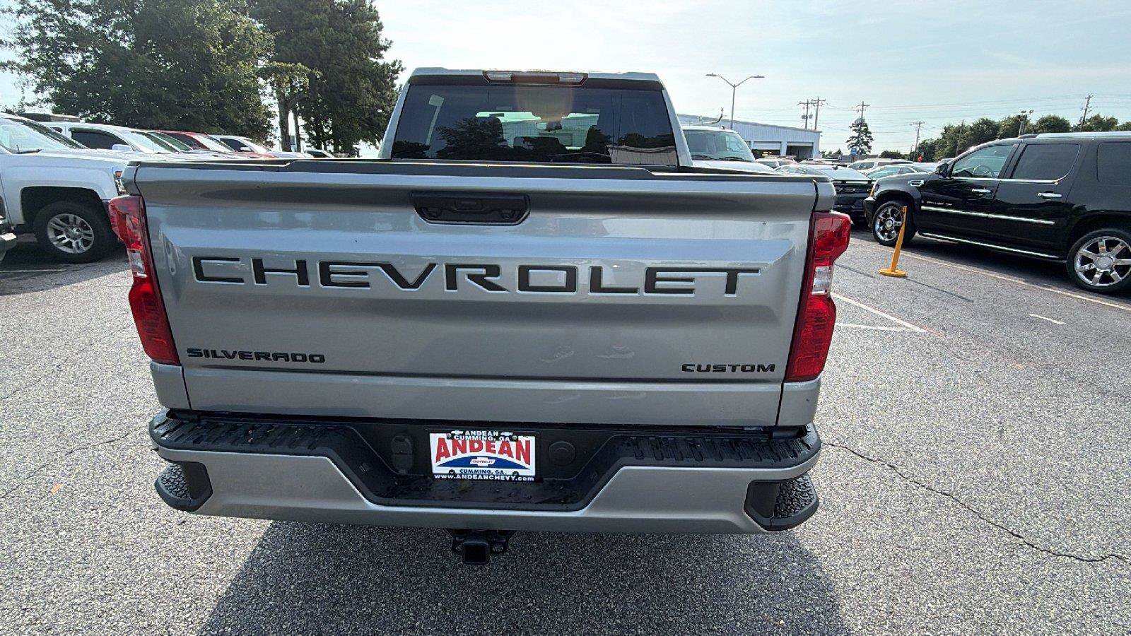 New 2026 Chevrolet Silverado 1500 Custom w/ Turbomax Blackout Package AWD/4WD image 8