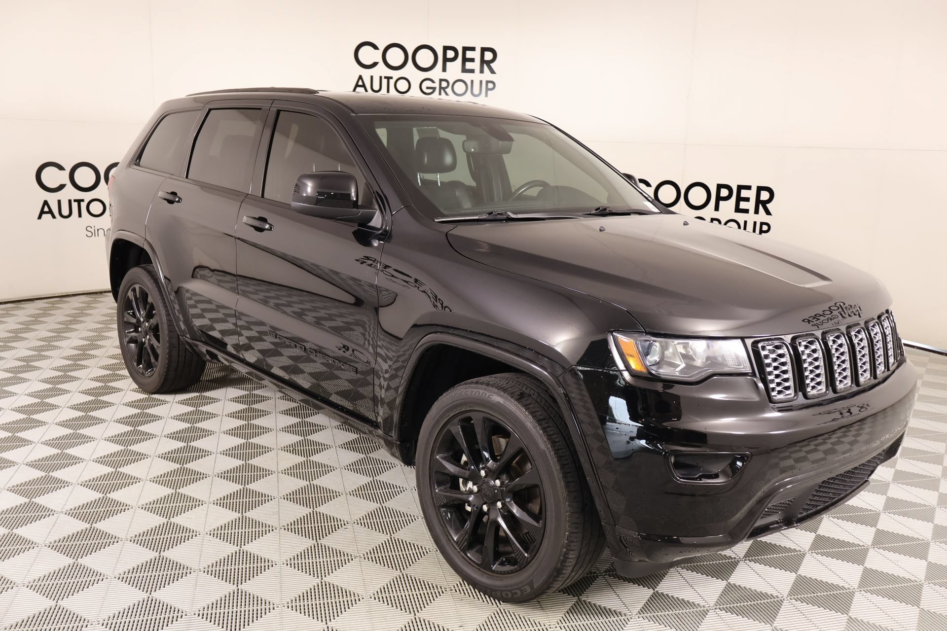 Used 2022 Jeep Grand Cherokee Laredo X
