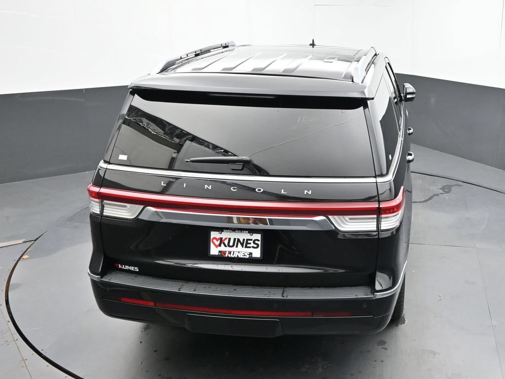 Used 2024 Lincoln Navigator Premiere AWD/4WD image 31