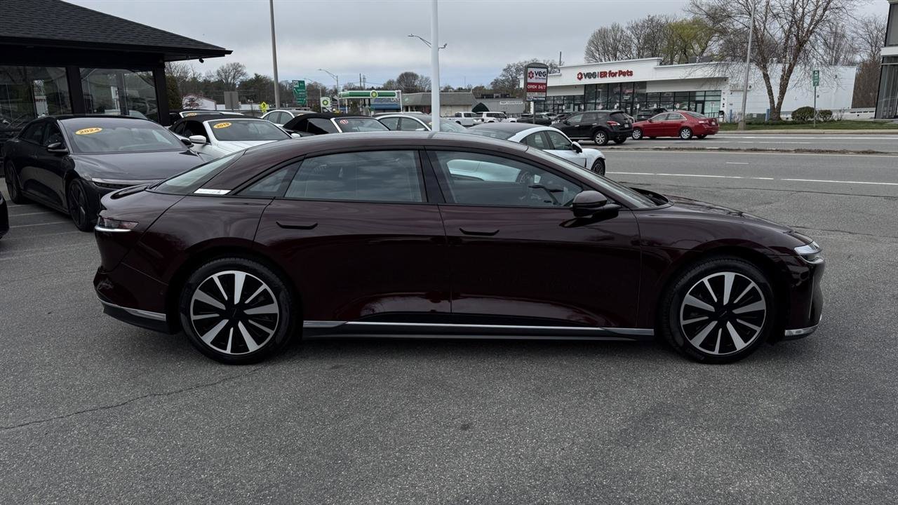 Used 2024 Lucid Air Touring image 18