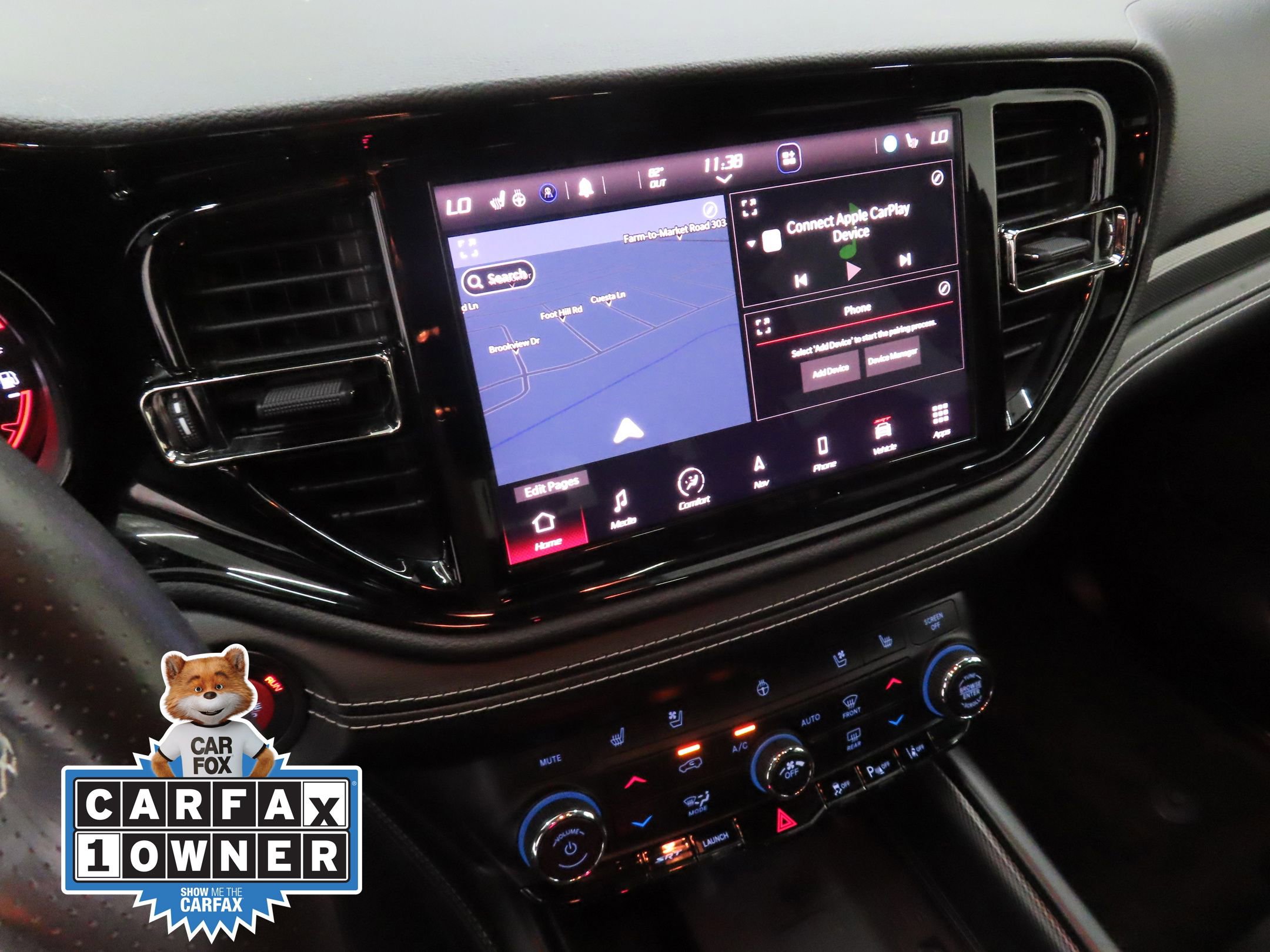 Used 2021 Dodge Durango SRT w/ Technology Group AWD/4WD image 17