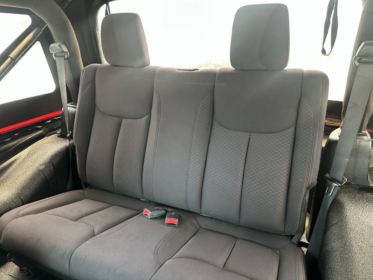 Used 2013 Jeep Wrangler Rubicon w/ Connectivity Group AWD/4WD image 14