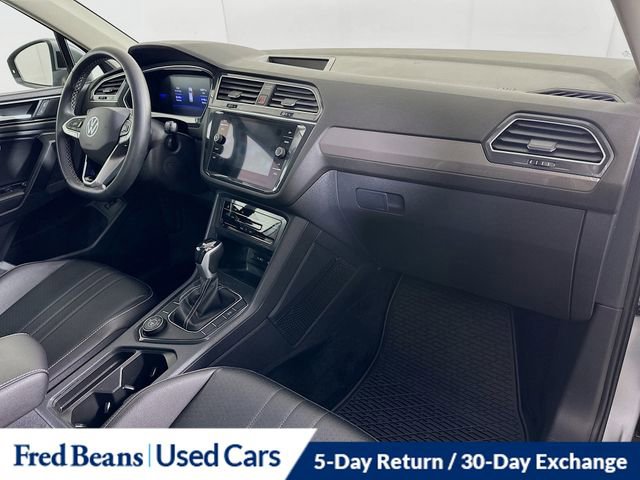 Used 2022 Volkswagen Tiguan SE image 29
