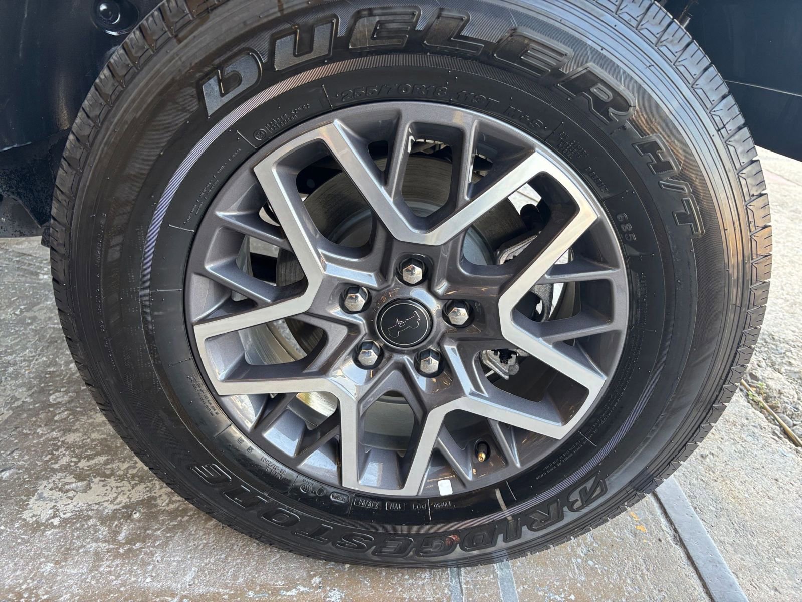 Used 2025 Jeep Wrangler Sahara image 28