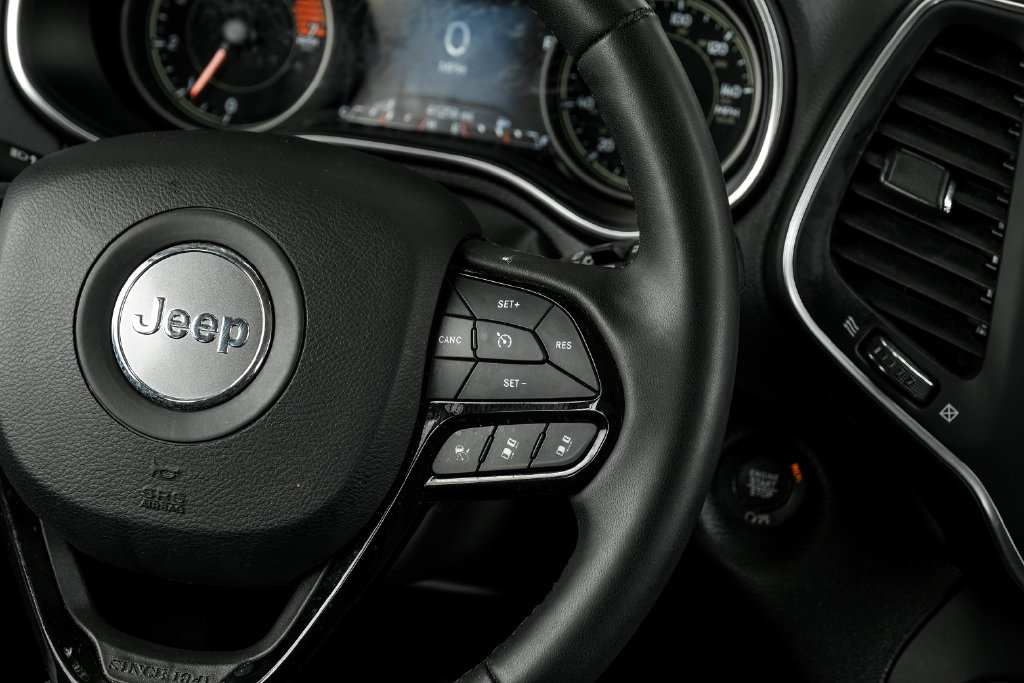 Used 2023 Jeep Cherokee Altitude Lux AWD/4WD image 27